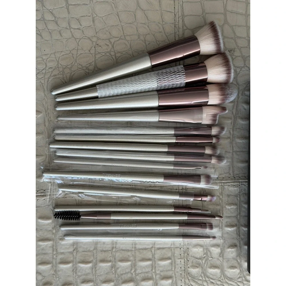 BS MALL Makeup Brush Set 15 Piece Professional Cosmetic Brushes Black Holder NWT